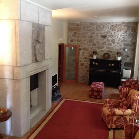 Quinta De Parada Do Vez בית כפרי